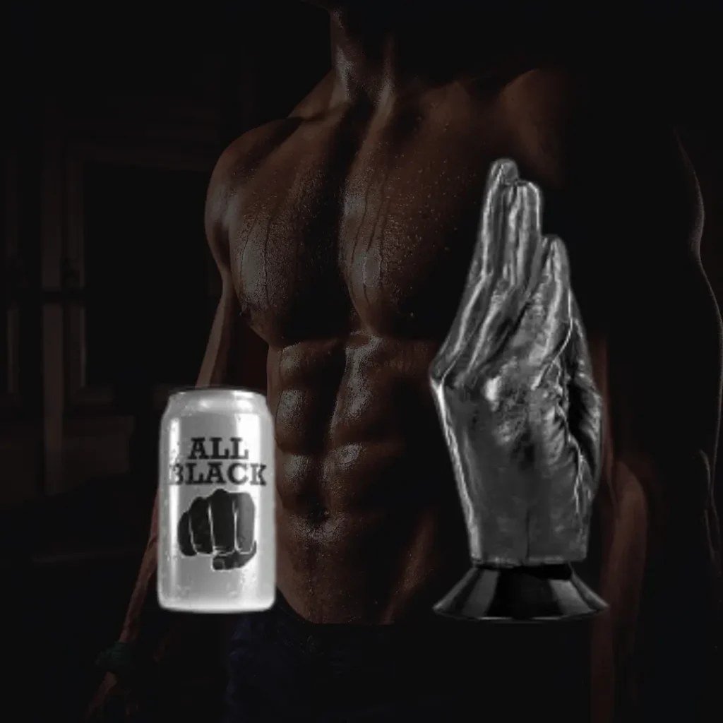 Billede af ALL BLACK produkt med mand i baggrunden